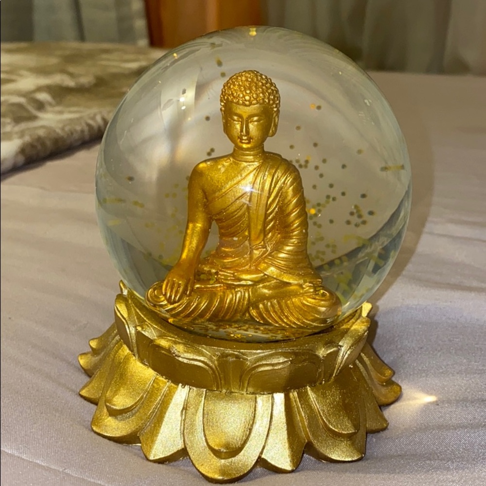 Buddha Globe